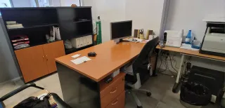 Mesa de despacho madera y metal