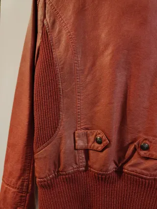 Cazadora polipiel roja talla M