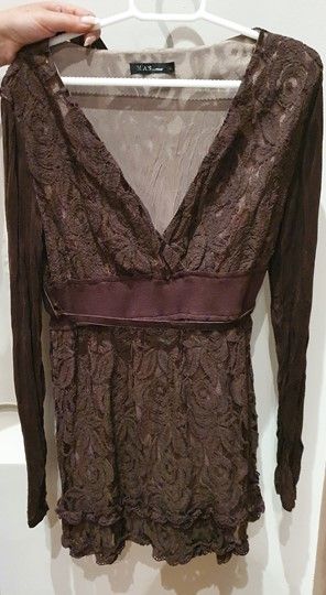 Vestido encaje marrón