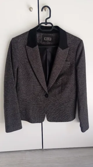Americana Blazer Gris y Negra Talla 40-42