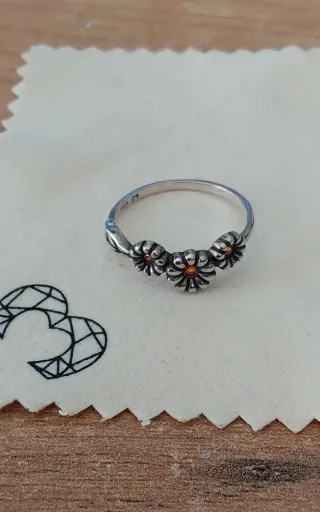 Anillo Le Petite Marie Trío Margaritas