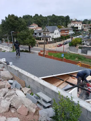 Fachadas y cubiertas panel sándwich