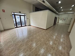 Nave industrial en alquiler en Centro en Avilés