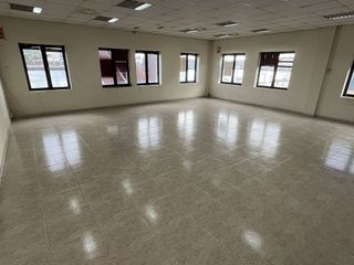 Nave industrial en alquiler en Centro en Avilés