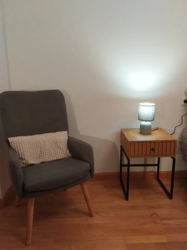 Se alquila habitación en piso compartido