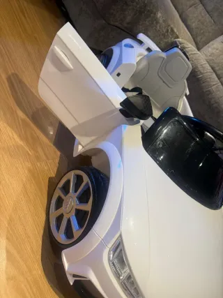 Coche Eléctrico Audi TT Infantil Batería