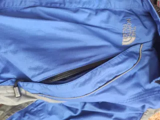 Anorak The North Face azul y gris