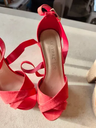 Sandalias de plataforma rojas