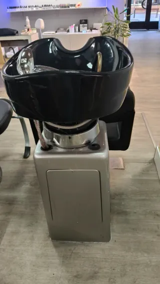 Se vende lavacabezas de la marca Pahí en perfecto