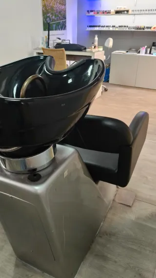 Se vende lavacabezas de la marca Pahí en perfecto