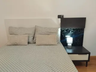 Se alquila habitación en piso compartido