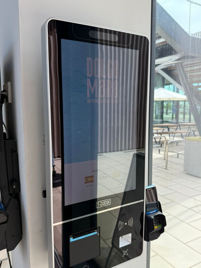 Heladeria en Puerto de Barcelona