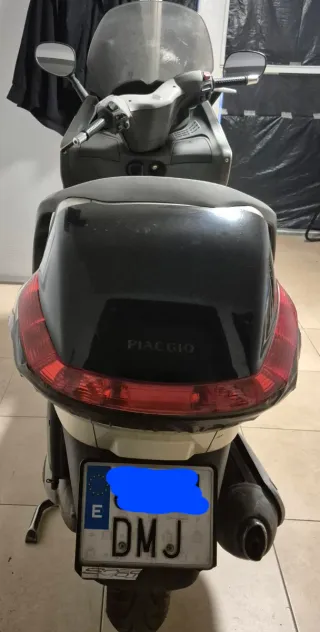 URGE VENDER ANTES DE NAVIDAD. Piaggio X8 125