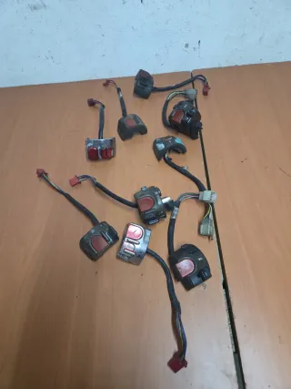 Piñas Yamaha Aerox 49 - Mandos y Cables