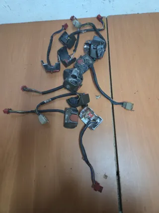 Piñas Yamaha Aerox 49 - Mandos y Cables