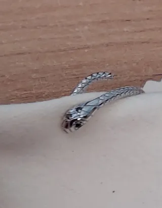 Anillo Plata Ley Serpiente ojos con zircon negro A