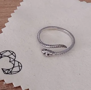 Anillo Plata Ley Serpiente ojos con zircon negro A