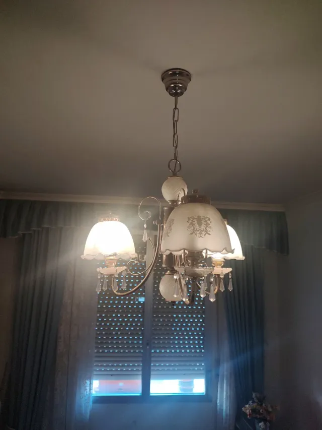 Lámparas de techo de cristal y plástico