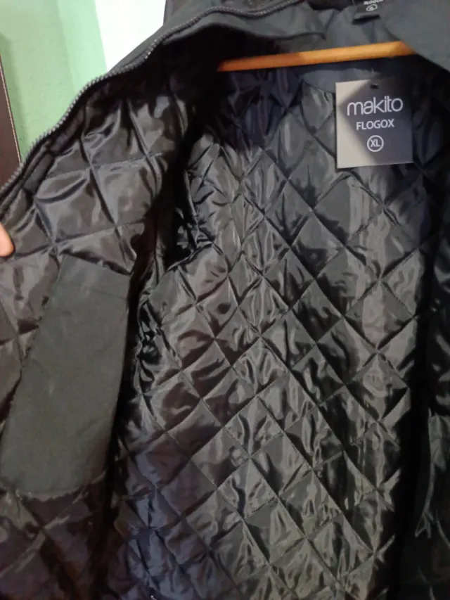 Chaqueta Makito Invierno Talla XL Negra