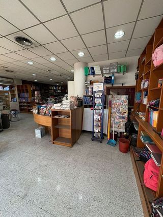 Local comercial en alquiler en Eixample Nord – La Devesa en Girona