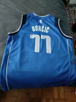 Camiseta Dallas Mavericks 11 Doncic