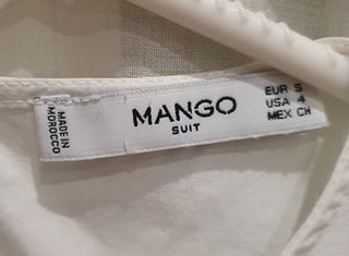 Blusa Mango bordada flores manga acampanada