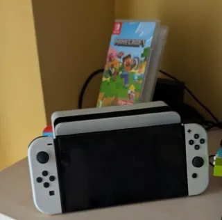 Nintendo Switch OLED Blanca completa con caja.