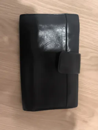 Monedero de piel noble negro