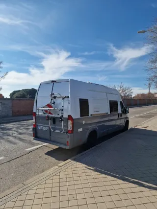 Furgo Autocaravana Camper