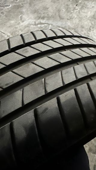 4 Neumáticos 215/40R17 87Y - juego completo