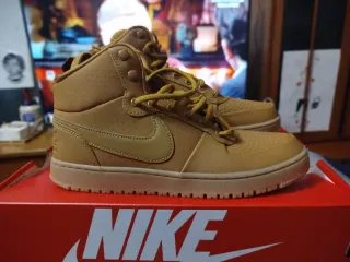 Zapatillas Nike Beige/Marrón