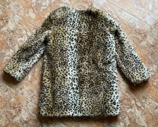 Chaqueta pelo leopardo Zara