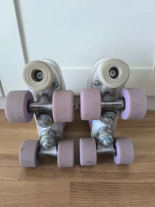 Patines 4 ruedas Decathlon Talla 30 Blancos