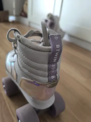 Patines 4 ruedas Decathlon Talla 30 Blancos