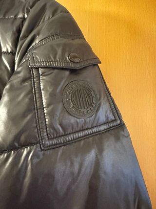 Abrigo Replay Térmico Ultra Ligero Negro