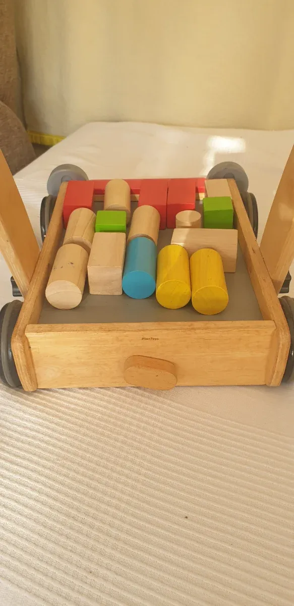 Andador correpasillos madera con bloques