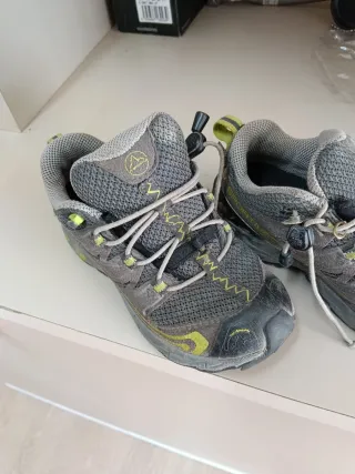 Zapatillas La Sportiva niño gris/verde talla 29