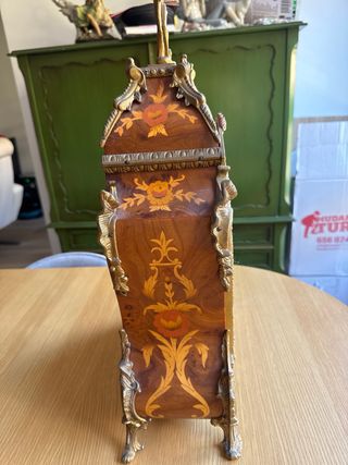 Reloj Luis XV Marquetería