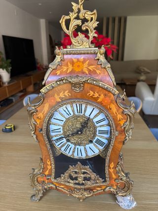 Reloj Luis XV Marquetería