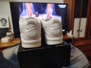 Zapatillas Nike Beige/Blanco