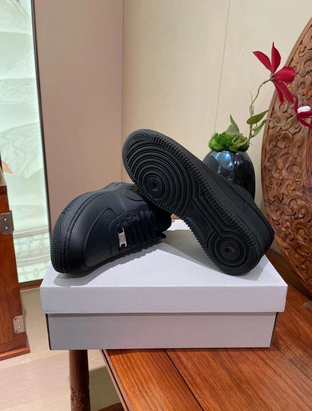 Nike Air Force 1 Low '07 Talla 37.5-47