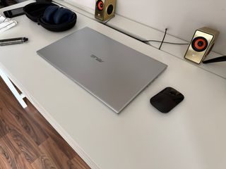 Asus VivoBook 17» | 1 TB | 20 GB + cuffie + mouse