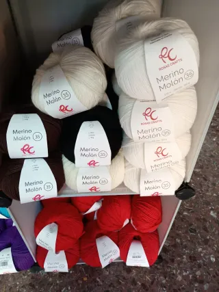Lana Merino Molón (35) Rosas Crafts