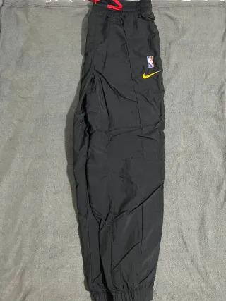 Conjunto Chándal y Sudadera Nike Negro/Rojo