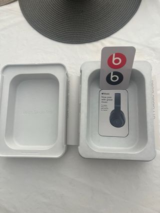 Caja Beats Studio Pro Negra