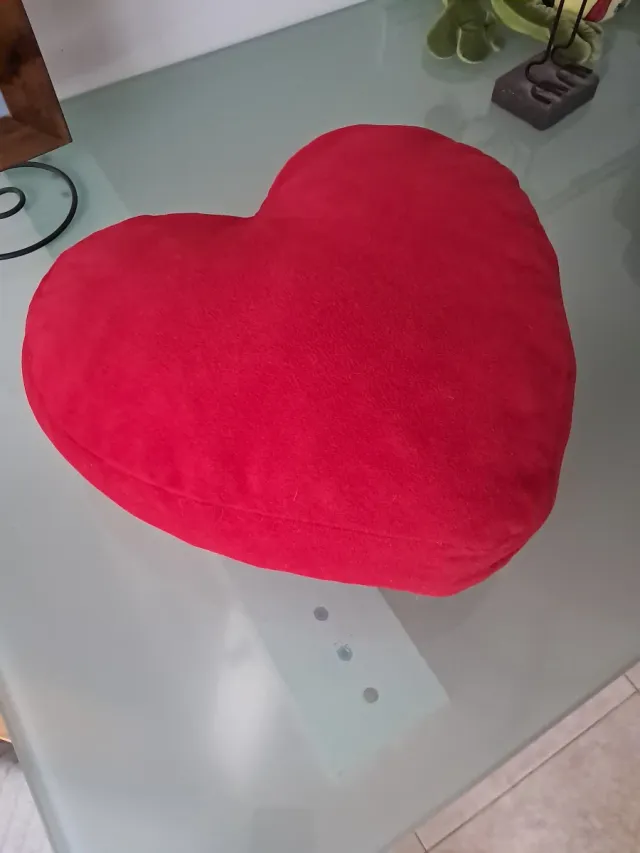 Almohada Corazón Roja