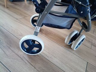 Carro gemelar para muñecos