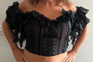 Top Fiesta Negro con Pedrería y Volantes