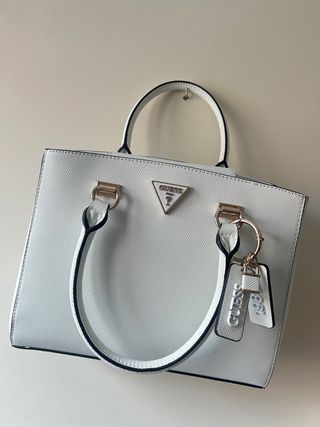 Precioso y elegante Bolso Guess Blanco