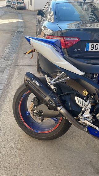 Escape Mivv carbono suzuki gsxr1000 k8